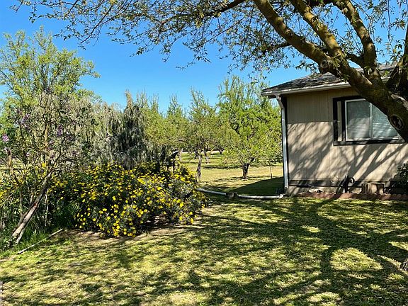 4th image of 17576 E State Highway 120