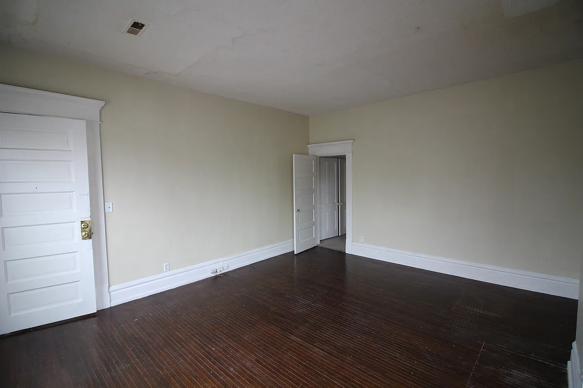 Building Photo - 781 Bryden Rd #3