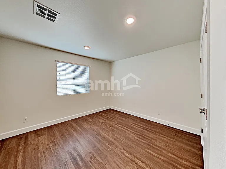 5321 Klinker Brick St — Photo 16