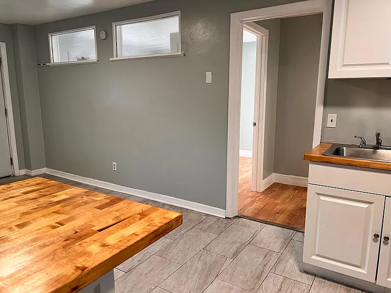 27 N San Remo Ave #A — Photo 6
