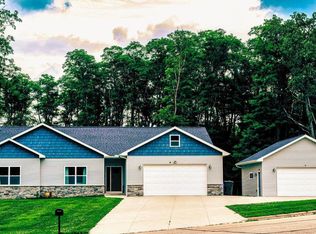 314 Glen Becker Trail, Wisconsin Dells, WI 53965