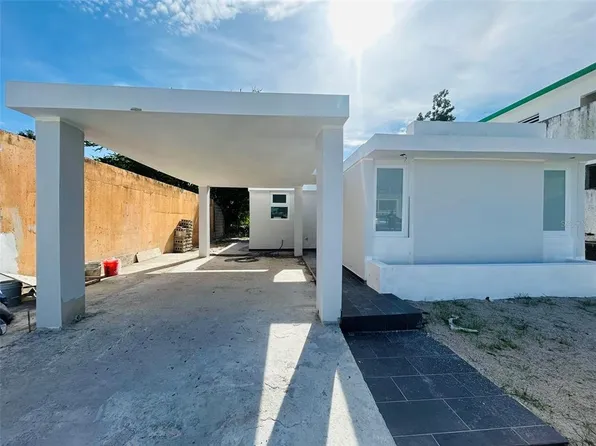 Calle 2 Urb Jardines De Loiza #A-20, Loiza, PR 00772