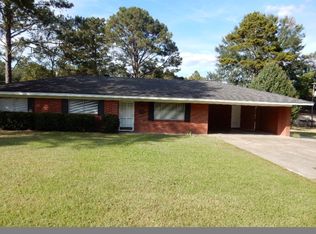 305 Marion St #394, Collins, MS 39428