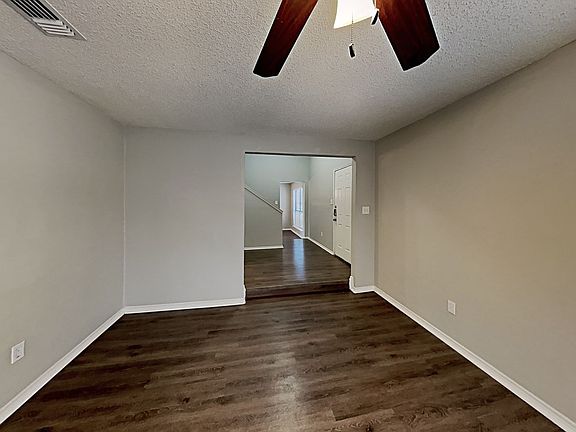5th image of 6924 Bentley Ave