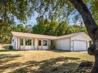 18121 Fair Oaks Dr, Penn Valley, CA 95946