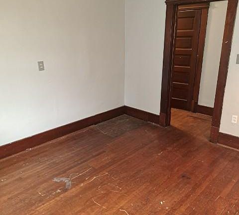 5th image of 772 Washington Ave