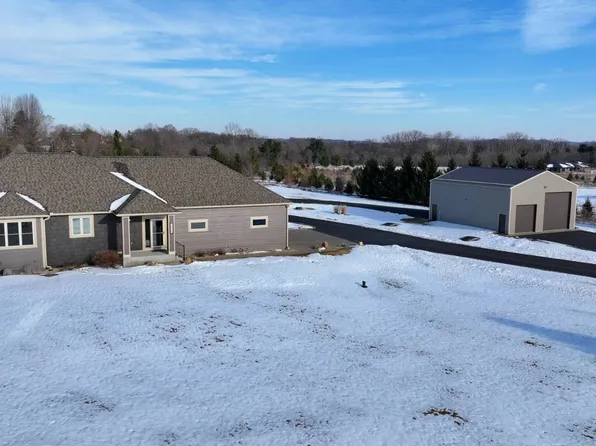 N8380 1126th St, River Falls, WI 54022