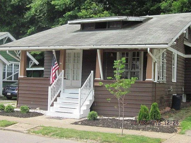 1316 Valley View Ave — Photo 1