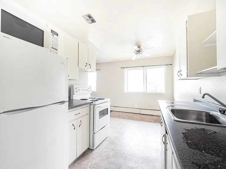 7010 101st Ave NW — Photo 3