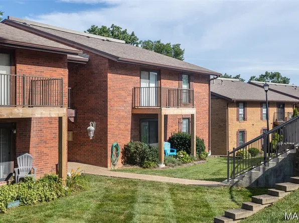 5593 Baronridge Dr APT 5, Saint Louis, MO 63129