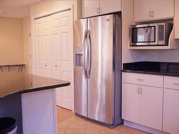 Side by side French door refrigerator