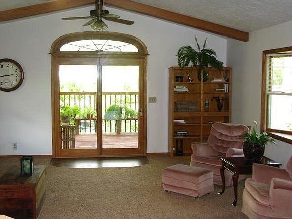 5th image of 431 Cole Dr