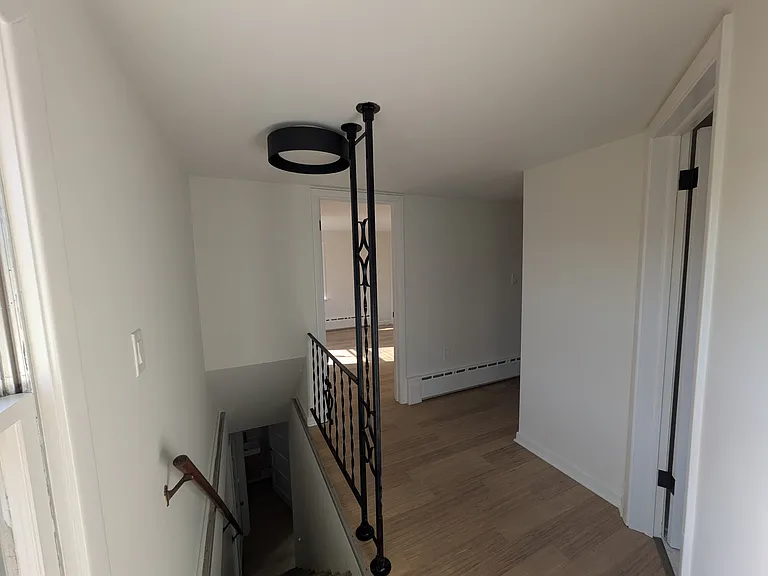 1516 Lee St — Photo 21