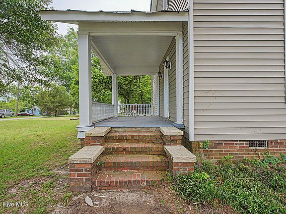 4th image of 406 King Street