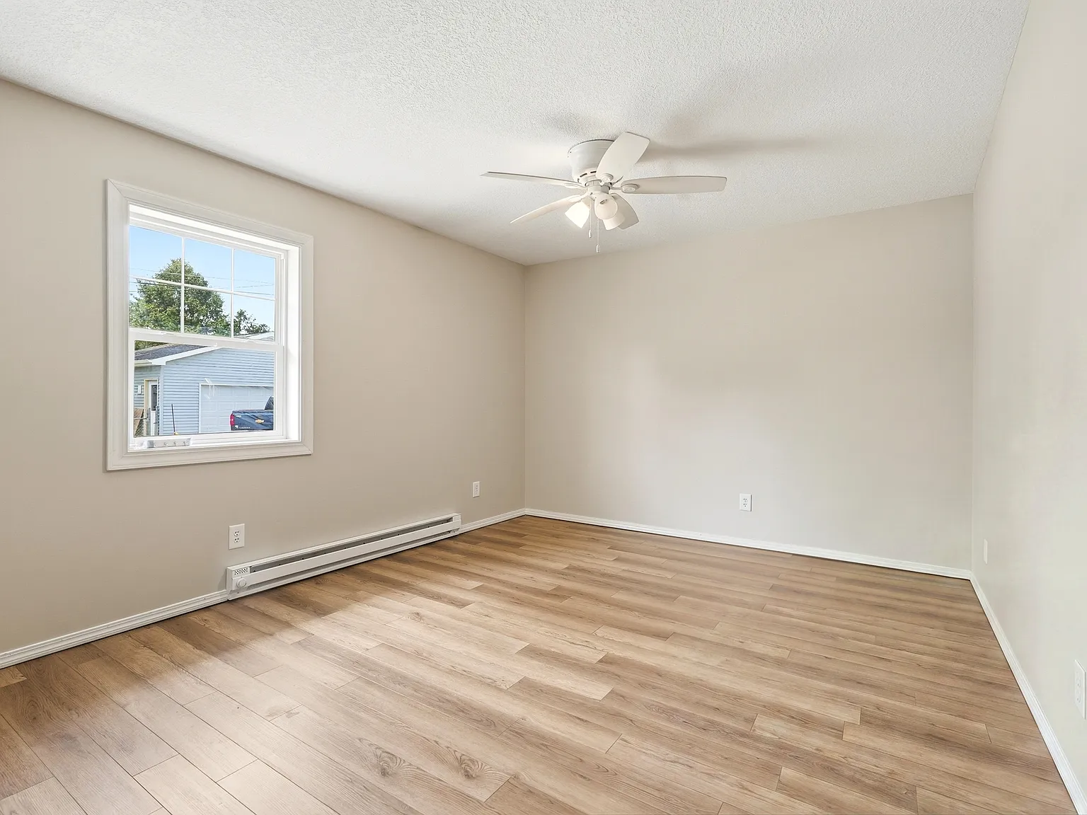 West Pine Street - 304 — Photo 2