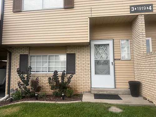1919 W Homestead Farms Ln #3 Photo 1