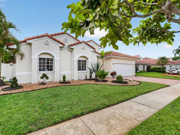 317 SW 185th Ter, Pembroke Pines, FL 33029