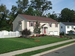 5 Brook Rd, Walden, NY 12586