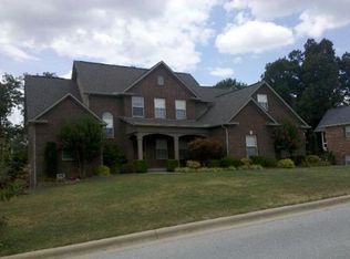 1910 Daly Dr, Harrison, AR 72601