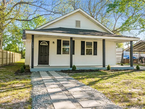 103 E Noble St, Selma, NC 27576