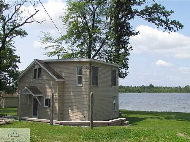 1st image of 9318 Oakdale Dr