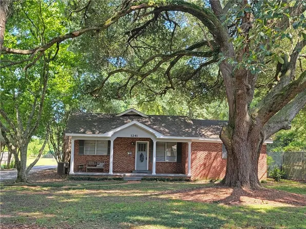 1241 Williams Ave, Natchitoches, LA 71457