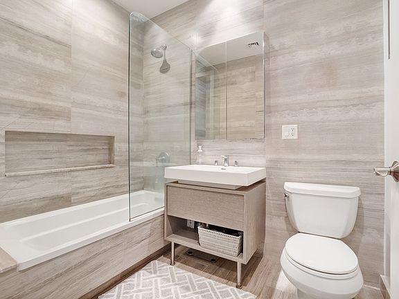 5th image of 186 India St APT 3