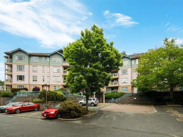 799 Blackberry Rd #306, Saanich, BC V8X 5J3