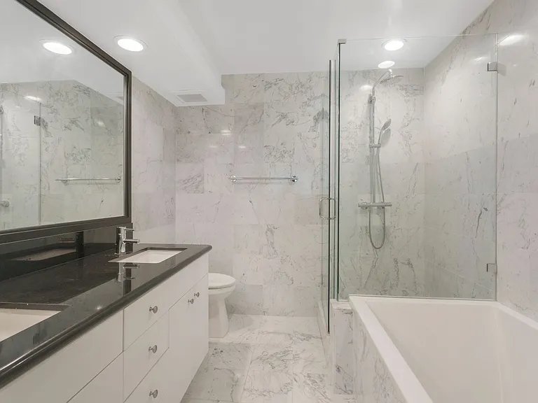350 S Reeves Dr — Photo 21
