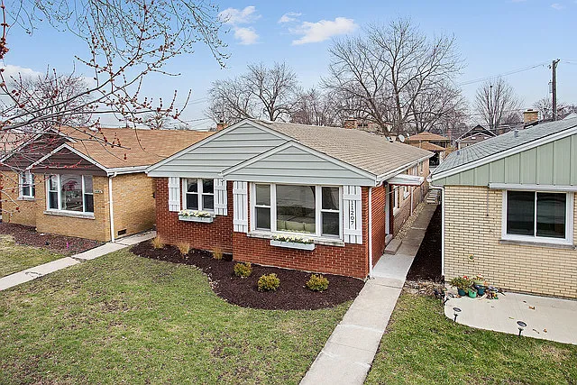 11207 S Christiana Ave photo 1