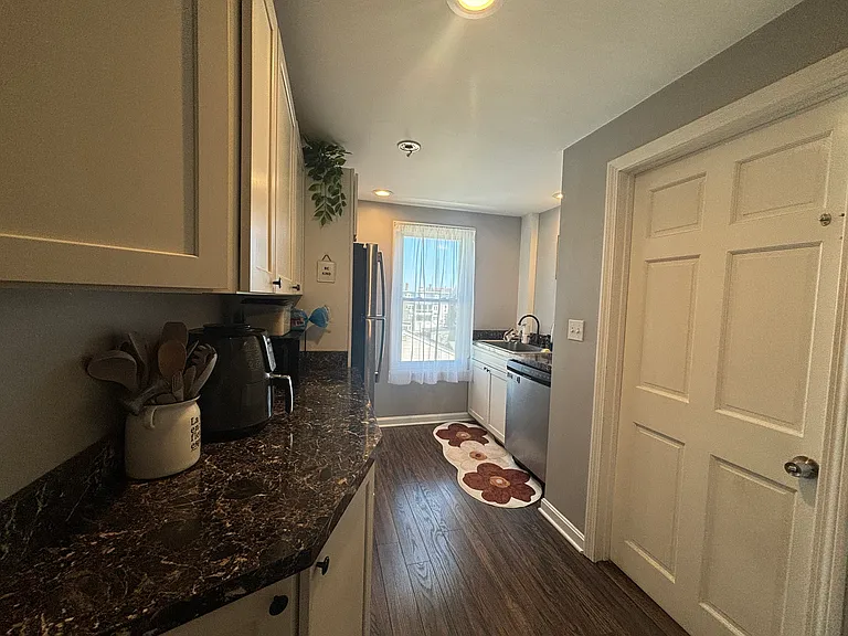 86 Cherry St #3 — Photo 6