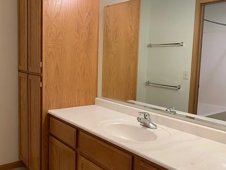 1700 University Dr SE — Photo 8
