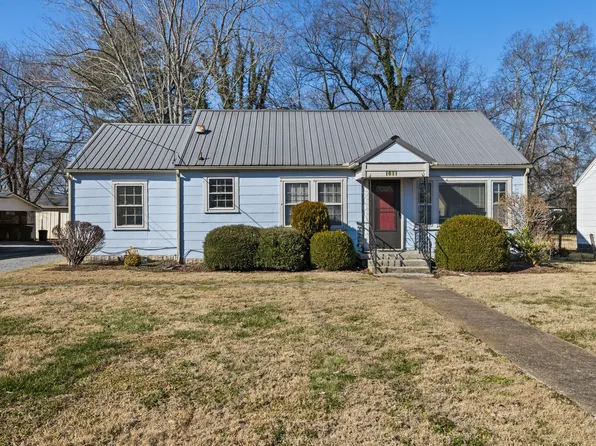 1011 Harrison Ave, Murfreesboro, TN 37130