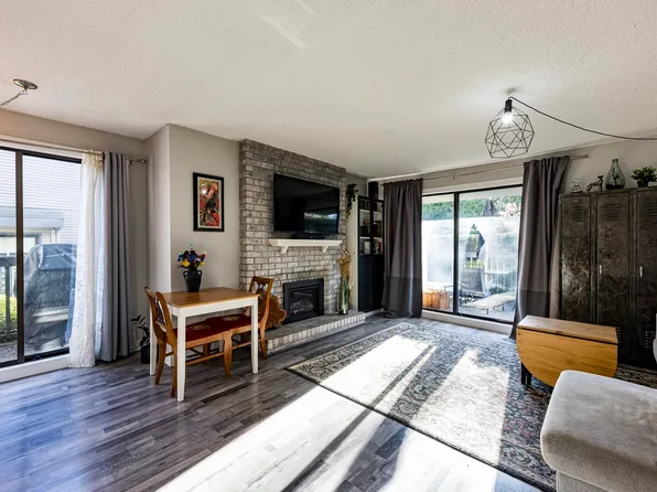 3132 Lonsdale Ave, North Vancouver, BC V7N 3J8