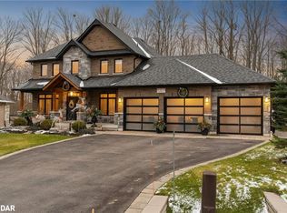 17 Black Creek Trl, Springwater, ON L9X0J2