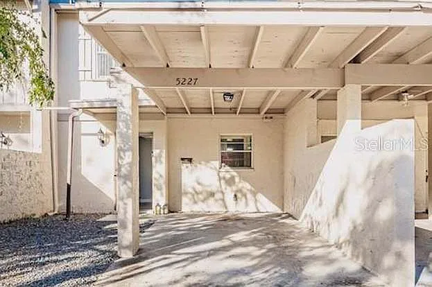 2 bed, 1100 sqft, $1,700 — Photo 3