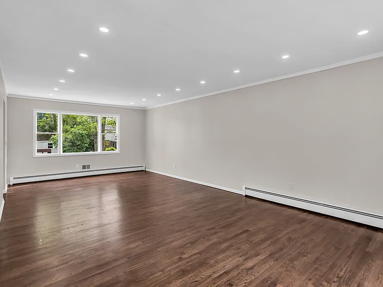 321 Marc Dr — Photo 22