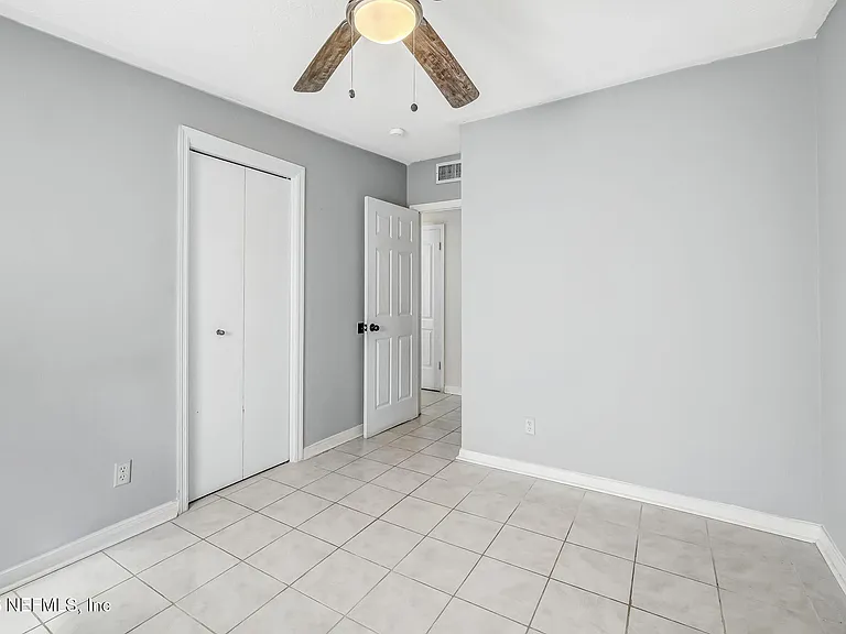 3223 Victoria Park Rd — Photo 25