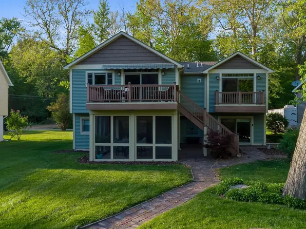 1124 N Diamond Point Ct, Monticello, IN 47960