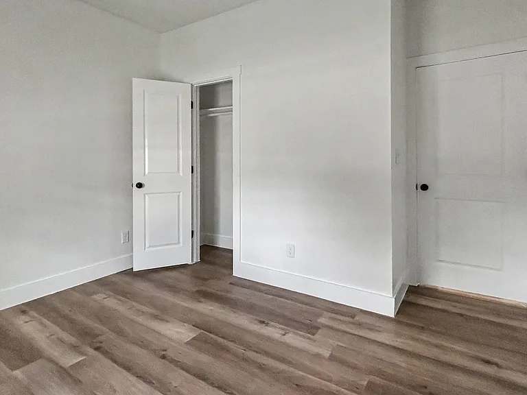 109 Sample St — Photo 16