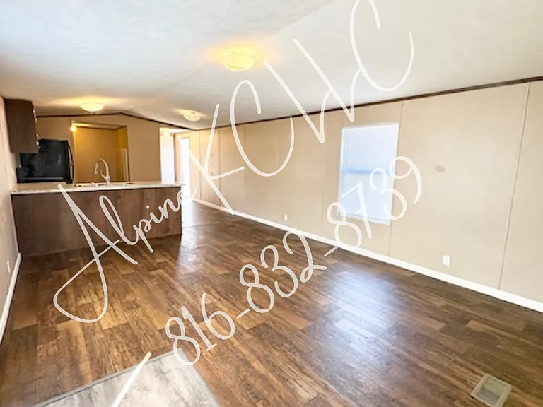 5601 SW Lakefront Ln S #37 — Photo 2