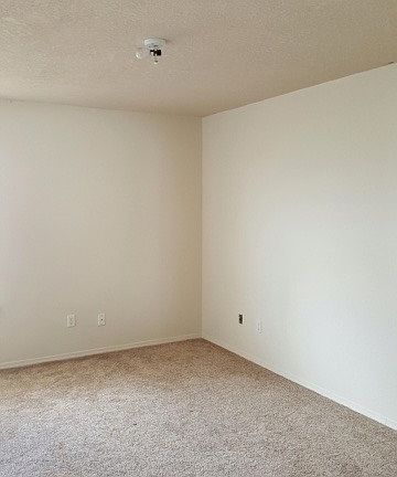 4th image of 10428 Mullhacen Pl NW
