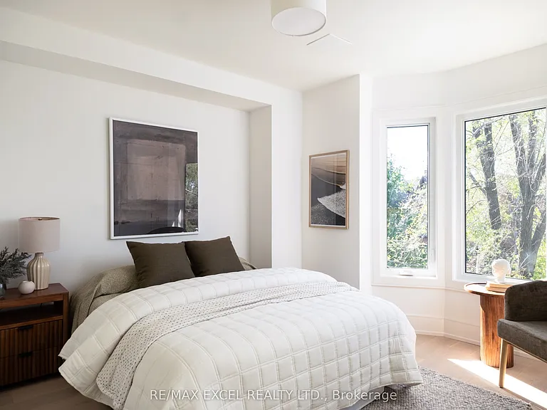 254 Bain Ave — Photo 17