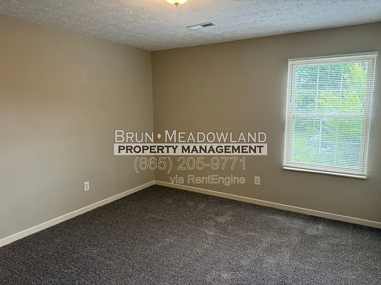 8719 Gleason Dr #C — Photo 19