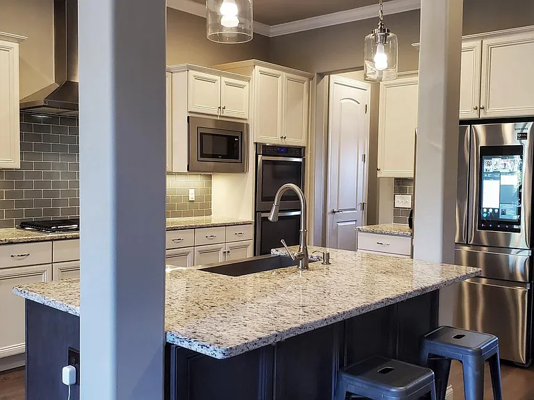 837 Woodland Way — Photo 12