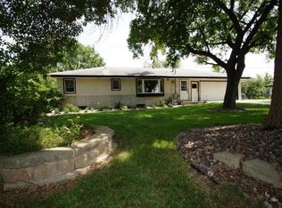 6670 Sunnyslope Dr, Maple Grove, MN 55311