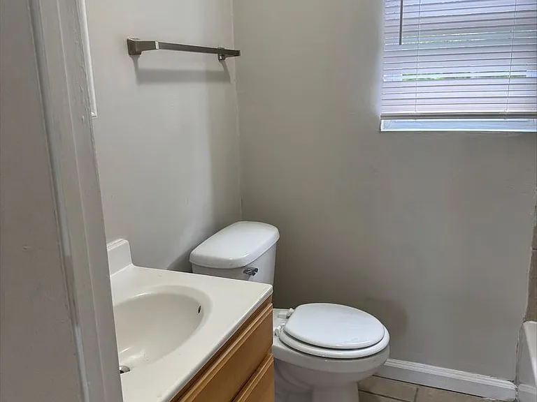 Hampton Avenue Apartments Comfortable Greenville Living Close to Everything — Photo 24