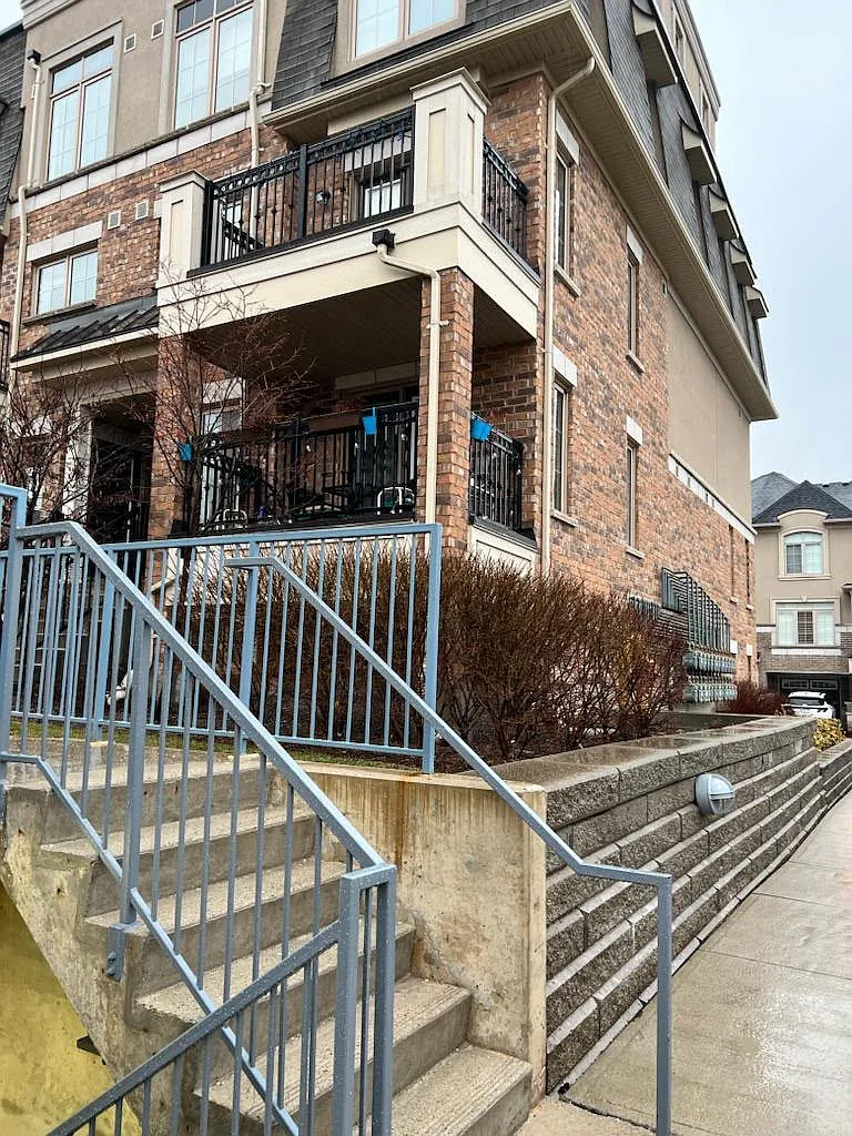2 bed, 1.5 bath, 945 sqft, $2,800 — Photo 1