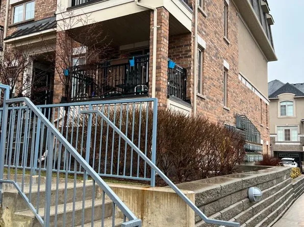 2441 Greenwich Dr, Oakville, ON L6M 0S3