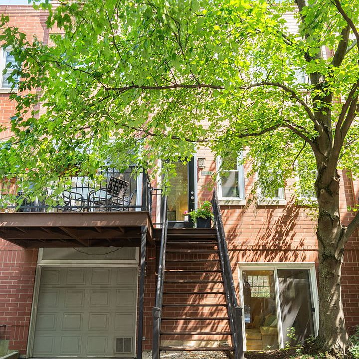 1st image of 2825 N Wolcott Ave APT E